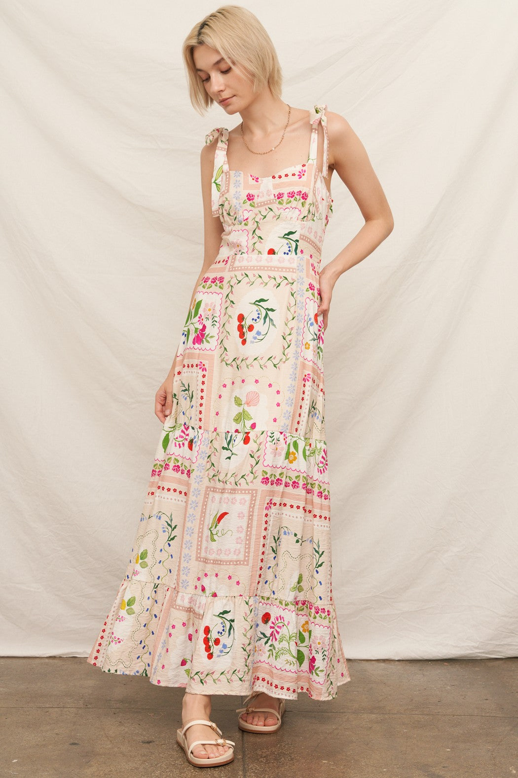 Floral Pattern Tiered Ruffle Maxi Dress
