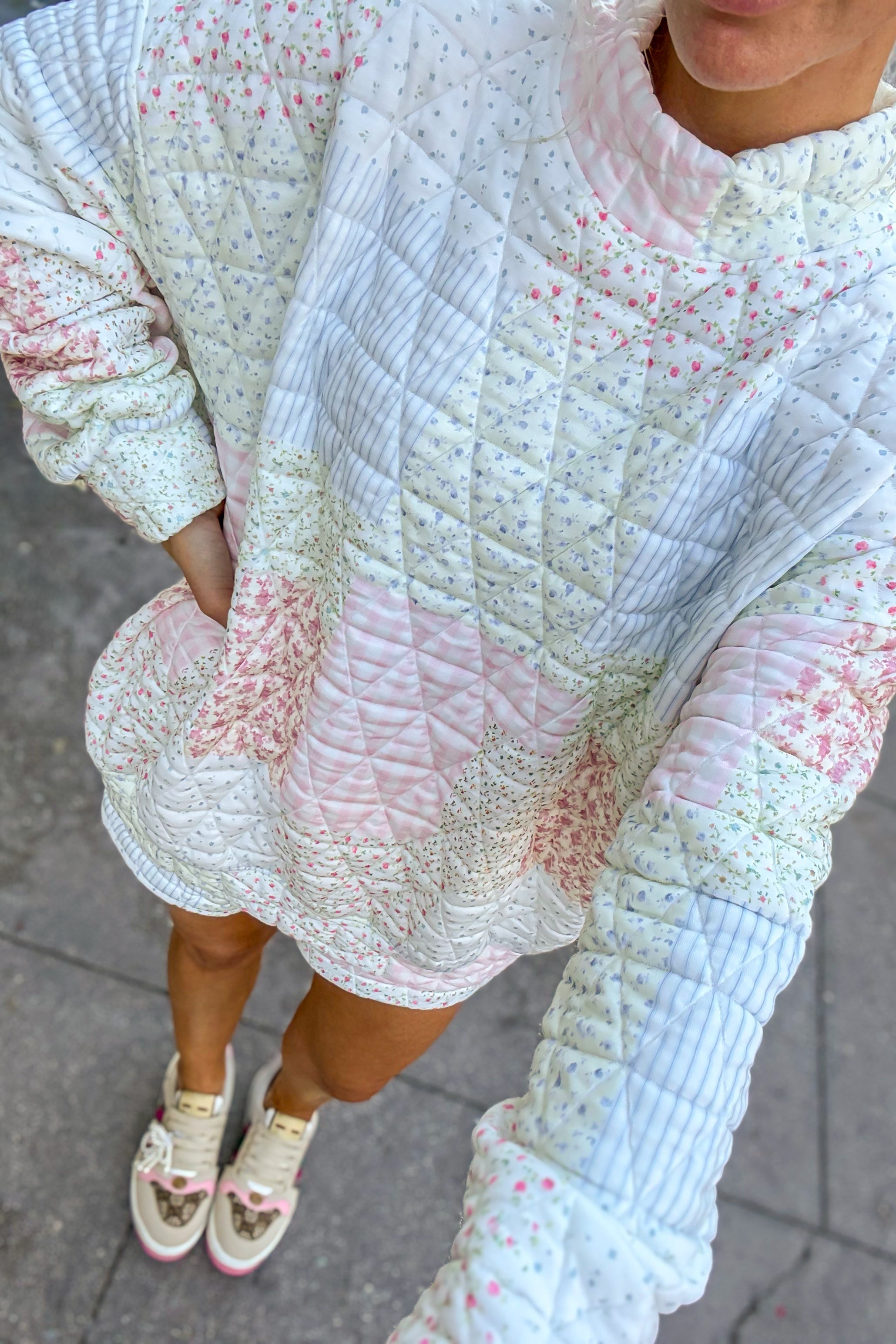 Quilted Mockneck Sweatshirt